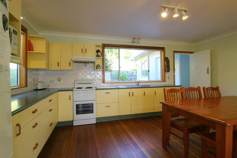 Hi View, 18 Dulconghi Street - Tourism TAS 0