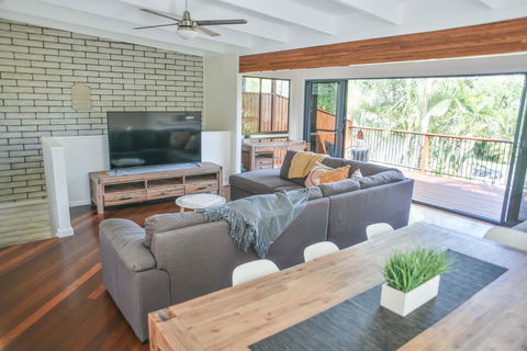 Hideaway At Hodgens Walk To Beach Happy Valley And Bulcock St With Backyard - Hobart Tourism 0