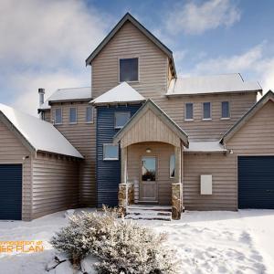 High Plains Drifter - Tourism TAS 0