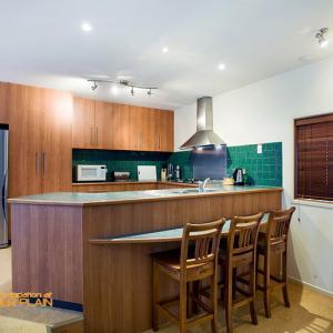 High Plains Drifter - Tourism TAS 2