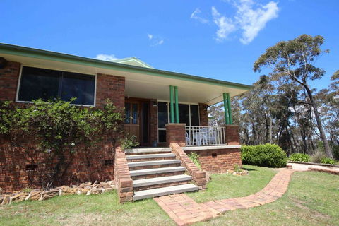 Highland View - Hobart Tourism 0