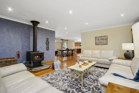 Hilldo - Lovely Mountainside Accommodation - Tourism TAS 1