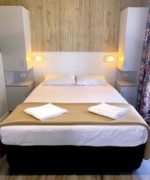 Holbrook Motor Village - Tourism TAS 3