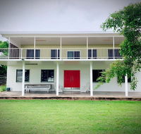 Holiday Rental - Huge House With Beach Views - Tourism TAS
