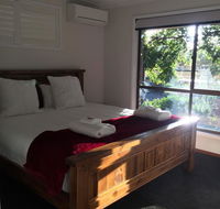 Holly House BnB - Hobart Tourism