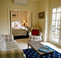 Holly Lane Mews - Hobart Tourism