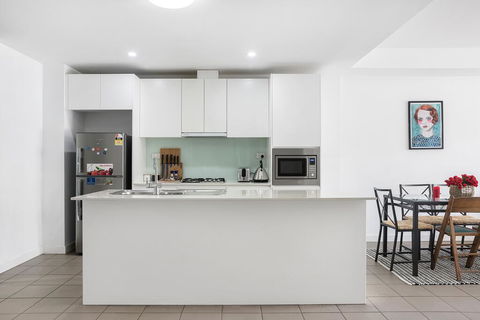 HOMEBUSH CLOSE TO OLYMPIC PARK KOZY 2 BED 2 BATH NHO075 - Hobart Tourism 3