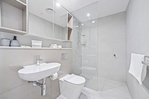 HomeHotel-Luxury Home, High Rise With View. - Tourism TAS 1