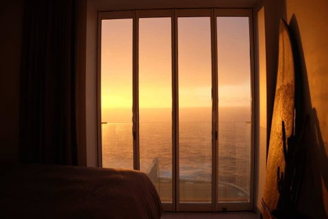 Im Living In A Dream - Cliffside Penthouse - Tourism TAS 3