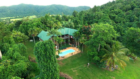 Jackaroo Treehouse Mission Beach - Hobart Tourism 0
