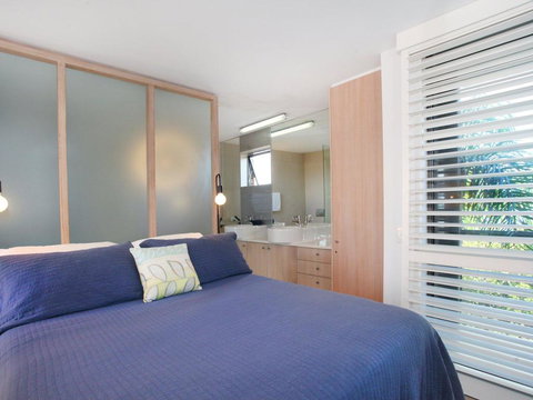 Jedda 5 - Oceanview 3 BDRM Penthouse With Rooftop Spa - Tourism TAS 2