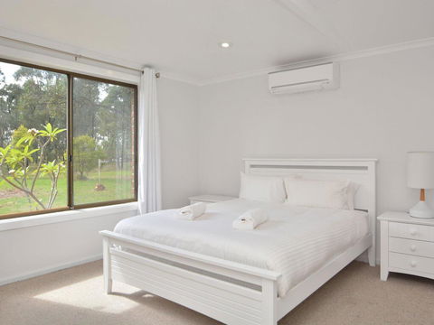 Just Listed Blaxlands Homestead - The Very Best Location In The Valley, Walk To Everything - Hobart Tourism 2