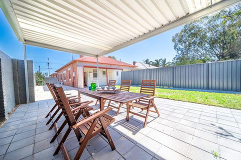 Kairos In Keswick-Wifi - Netflix - Nespresso - Hobart Tourism 1