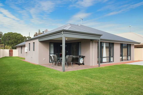 Kangaroo Retreat - Tourism TAS 1