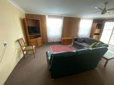 Karoonda Accommodation - Hobart Tourism 1