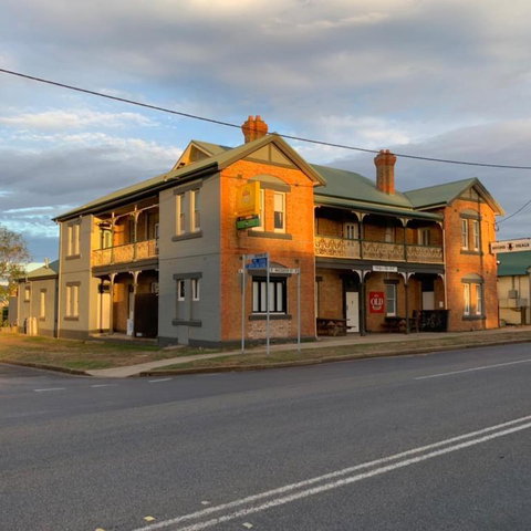 Kellys Top Pub - Tourism TAS 3