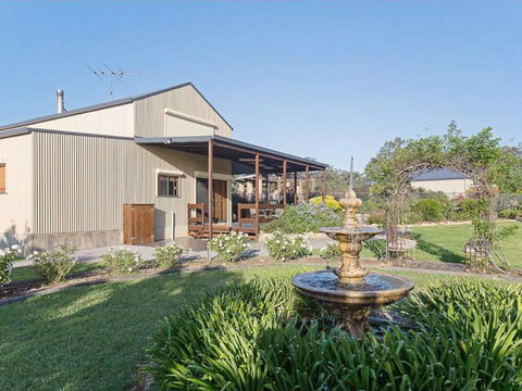 Kelman Cottage - Tucked Away With Pool + Native Wildlife - Tourism TAS 1