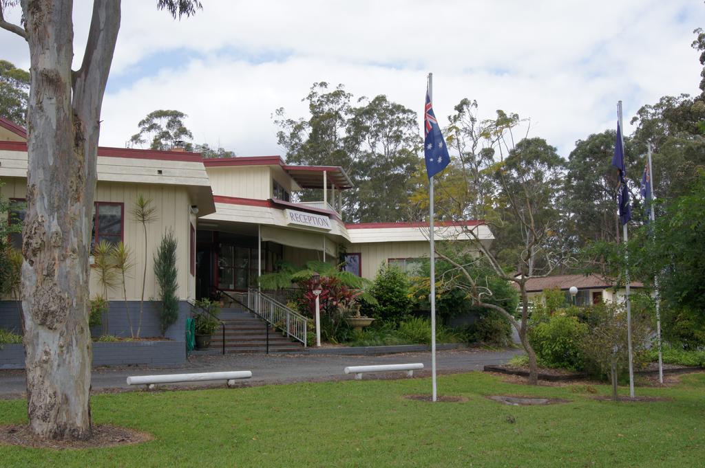 Gladstone ACT Tourism TAS
