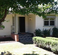 Kenna Cottage - Hobart Tourism