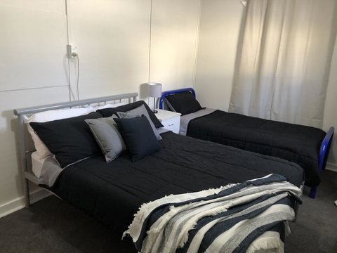 King Of The Cross - Work, Holiday Or Stop Overs - Tourism TAS 2