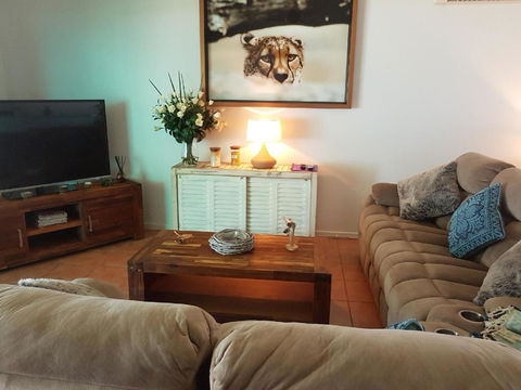 King Reef Beach House - Tourism TAS 1