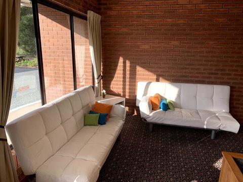 Kingswood Motel - Tourism TAS 3