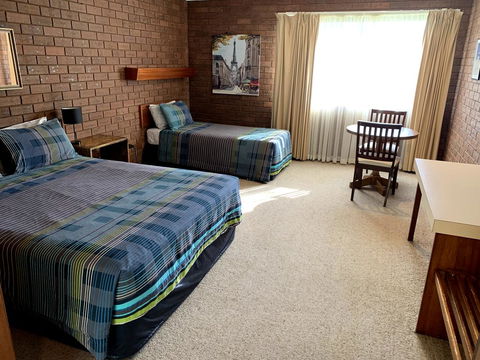 Kingswood Motel - Tourism TAS 2