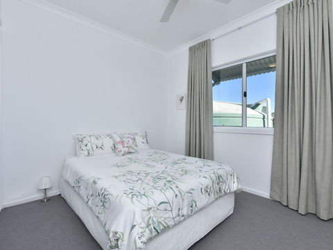 Kinloch Cottage Renovated To New On Daisy Hill Vineyard - Hobart Tourism 1