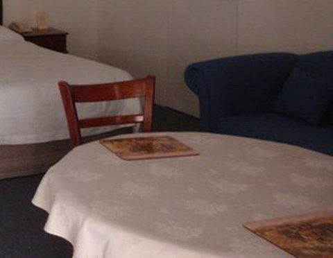 Kinross Inn - Tourism TAS 2