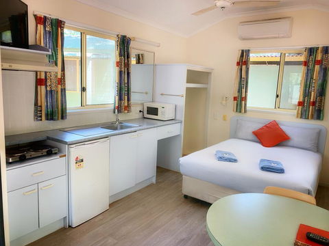 Knotts Crossing Resort - Hobart Tourism 1