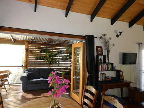 Kookaburra Cottage At Uralba Eco Cottages - Hobart Tourism 3