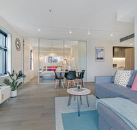 KOZYGURU WOLLI CREEK KOZY 1 BED APT SYDNEY AIRPORT  SYDNEY CBD NWC020 - Tourism TAS