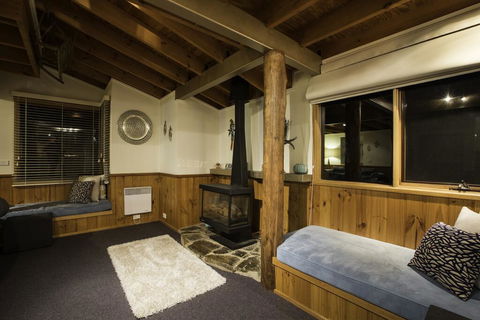 Kummonin - Tourism TAS 2