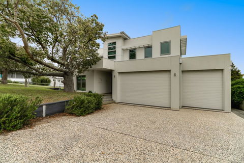 Kurrajong - Tourism TAS 0