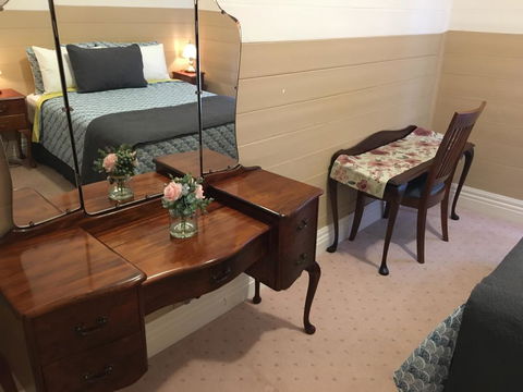 Ky Country Cottage - Hobart Tourism 3