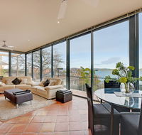 Kylakin - Derwent River Waterfront Views Tennis Court Foxtel - Hobart Tourism