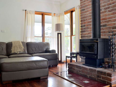 La Sila Homestead On Marrowbone - Cutest Cottage In The Hunter With Killer Views - Hobart Tourism 2