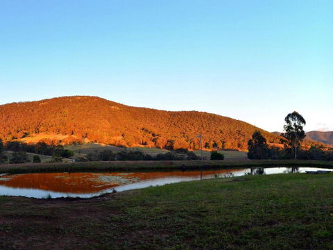 La Sila Homestead On Marrowbone - Cutest Cottage In The Hunter With Killer Views - Hobart Tourism 1