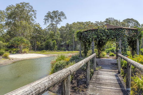 Lake Weyba Cottages Noosa - Hobart Tourism 1