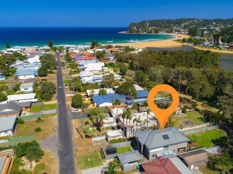 Lakeside Luxury - 13 Lake Street - Tourism TAS 2
