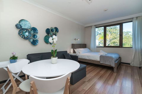 Lane Cove Studio - POOL - PARKING - WIFI - Hobart Tourism 0