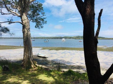 Laze @ Lemon Tree - Tourism TAS 2
