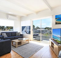 Lazy Days Beach House Jervis Bay - Pet Friendly 4 Mins Walk to Beach - Tourism TAS