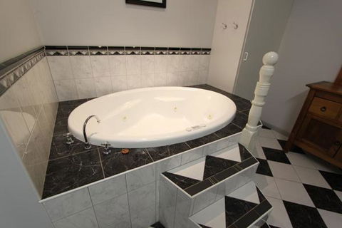 Lazy River Motor Inn - Tourism TAS 2