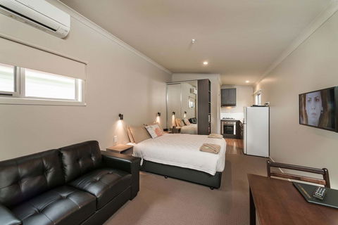Leisure Ville Holiday Centre - Hobart Tourism 0