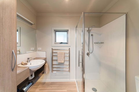 Leisure Ville Holiday Centre - Hobart Tourism 3