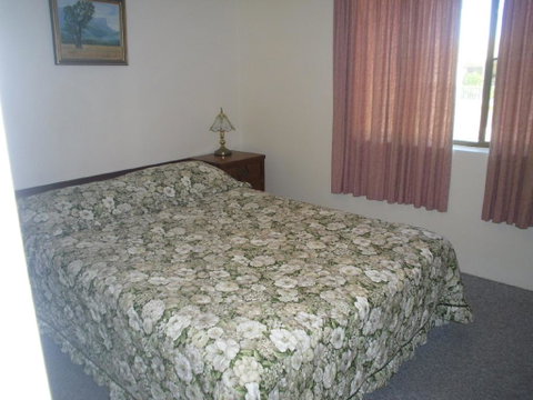 Light, Airy 1st Floor Unit - Marbrin Close, Bellara - Tourism TAS 2