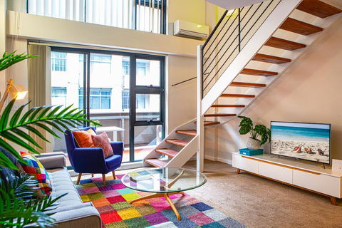 Light-filled Loft: Best Location In Sydney - Tourism TAS 0