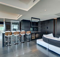 Luxe Haus - Tourism TAS