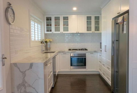 Luxurious Hampton Style 3 Bedroom House - Hobart Tourism 2